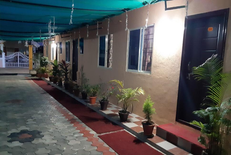 Chikmagalūr Sri Nandini Guest House المظهر الخارجي الصورة